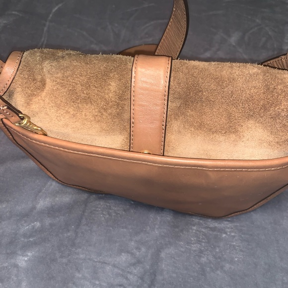 Michael Kors crossbody purse - Picture 4 of 6